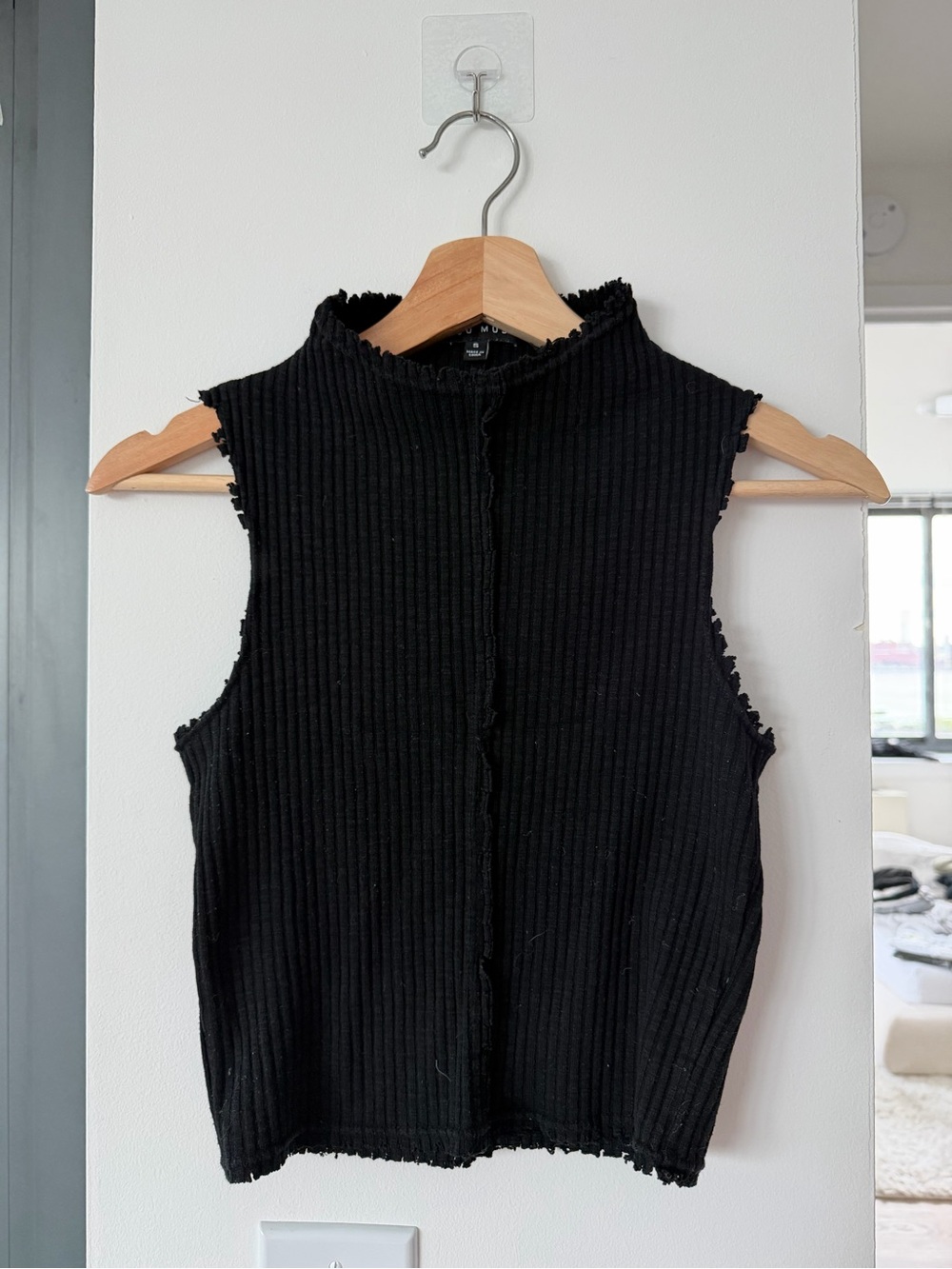 Ribbed Sleeveless Mock Neck Top - Black